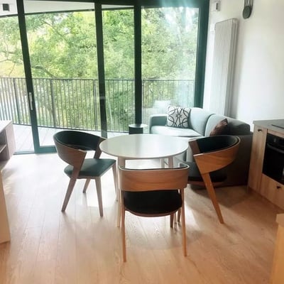 Аренда двухкомнатной квартиры с балконом на Browary Warszawskie, Wola, Варшава