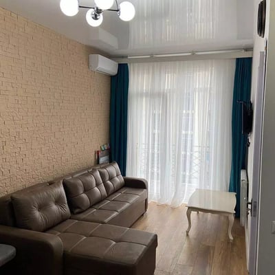 1+1 Apartment for Long-Term Rent in Batumi on Sheriff Khimshiashvili St. 65