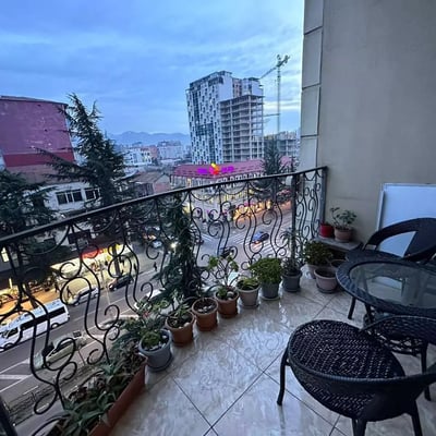 Long-term Rental of 2+1 Apartment on Chavchavadze St. 32, Batumi