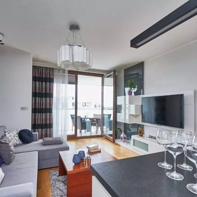 Long-term rental spacious 3-room apartment with balcony in Wola, Warsaw