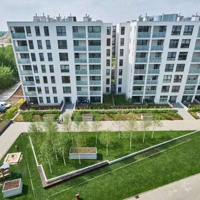 Long-term rental spacious 3-room apartment with balcony in Wola, Warsaw