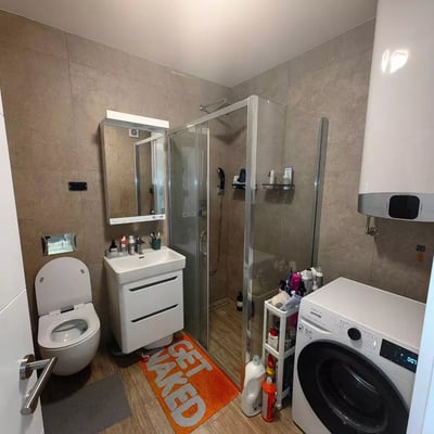 Long-term rental 3-room apartment in Belgrade, Vračar with balcony and parking space