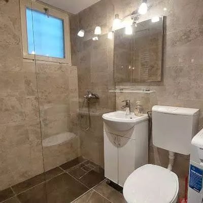 Long-term rental of a four-room apartment in the city center, Belgrade