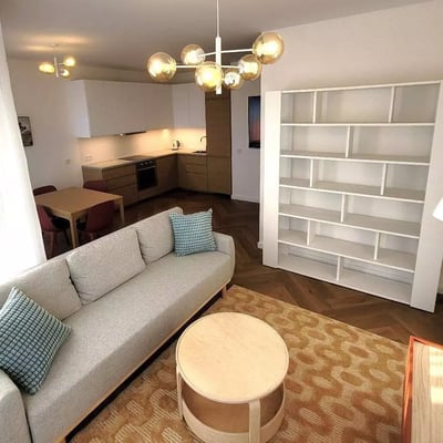 Долгосрочная аренда 2-комнатной квартиры, 50 м², ул. Kolejowa, Wola, Варшава