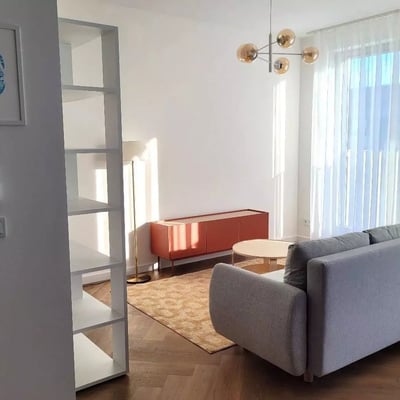 Долгосрочная аренда 2-комнатной квартиры, 50 м², ул. Kolejowa, Wola, Варшава