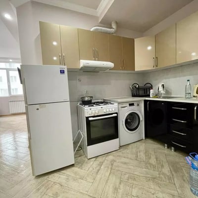 Español: Alquiler a largo plazo de apartamento 2+1, Batumi, Calle 2° Callejón Inasaridze 6