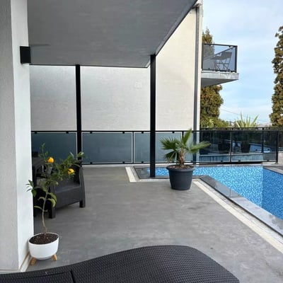 Long-term rental house in the suburbs of Batumi with a pool and yard