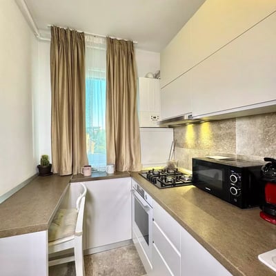 Long-term rental, Bucharest, Dudu: two-room apartment with a balcony and forest view