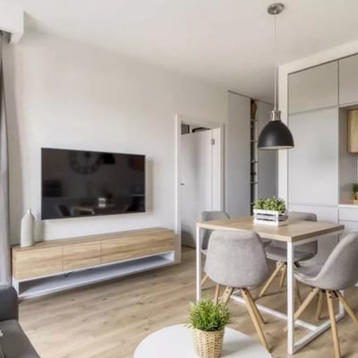 Долгосрочная аренда, Варшава, ул. Wolska, район Воля: 2-комнатная квартира с балконом