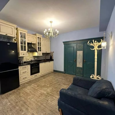 Long-term rental, Batumi: 2+1 apartment, 85 m²