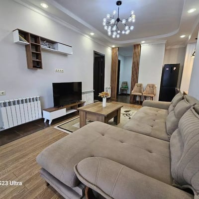 Alquiler a largo plazo, Batumi: apartamento 2+1, 70 m²