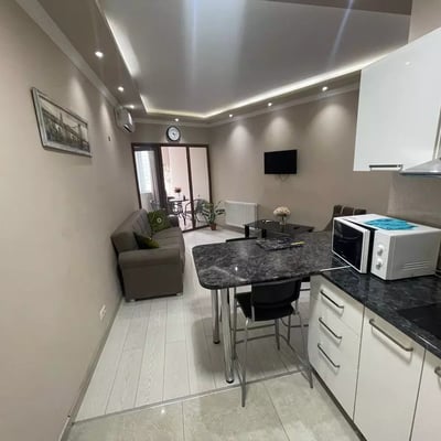 Alquiler de apartamento a largo plazo en Batumi, calle Gorgiladze 98