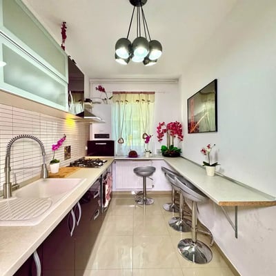 Long-term rental of a two-bedroom apartment in Bucharest, "Militari Residence" complex, Orhideelor 30А Street