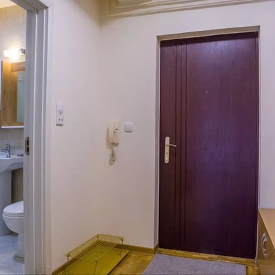 Long-term rental of a studio in Belgrade near Slavia Square