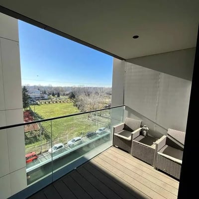 Long-term rental of a 2-rooms apartment in the premium residential complex "Sakura Park", New Belgrade