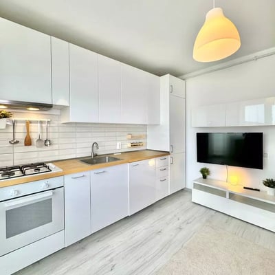 Long-term rental of a studio with a balcony in Bucharest, "Militari Residence" complex, Weiner Palada 49 Street