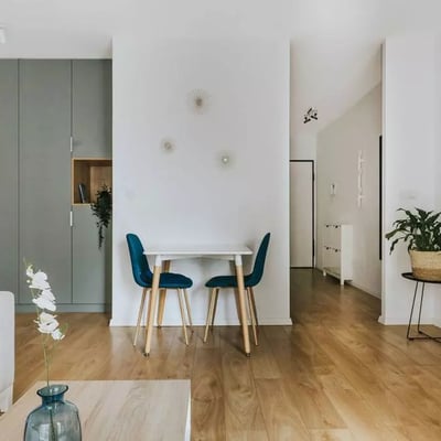 Long-term rental of a 2-rooms apartment in Wrocław, Poland, ul. Walońska