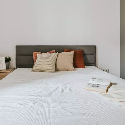 Long-term rental of a 2-rooms apartment in Wrocław, Poland, ul. Walońska