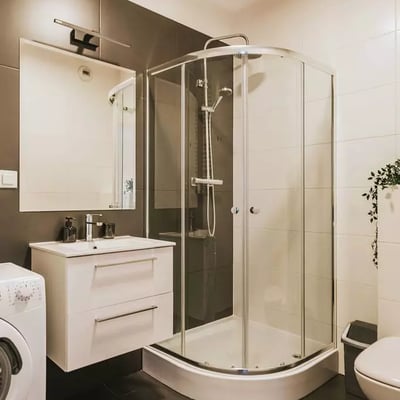 Long-term rental of a 2-rooms apartment in Wrocław, Poland, ul. Walońska