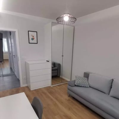 Long-term rental of a 2-room apartment in Kraków, Podgórze district, Poland