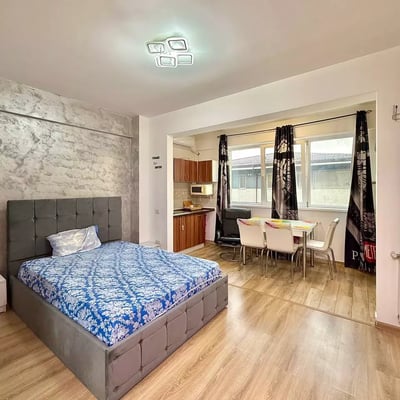 Alquiler a largo plazo de estudio de 1 habitación en Bucarest, complejo "Militari Residence", Rumanía