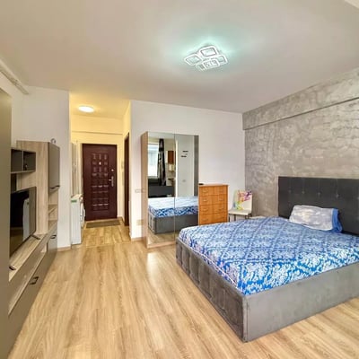 Alquiler a largo plazo de estudio de 1 habitación en Bucarest, complejo "Militari Residence", Rumanía