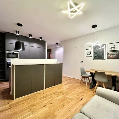 Long-term rental 45 m² apartment with 2 rooms and 2 balconies in Rembertów, Warsaw