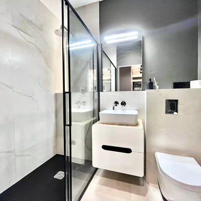 Долгосрочная аренда квартиры 45 м² с 2 комнатами и 2 балконами в Rembertów, Варшава