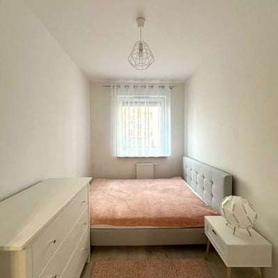 Long-term rental 51 m² apartment with 3 rooms, a balcony, and parking in Bemowo, Warsaw