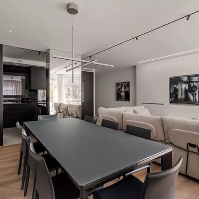 Spacious designer apartment for long-term rent with Sagrada Familia view in Barcelona