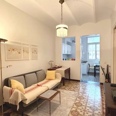 Long-term rental apartment with 2 bedrooms, Eixample, Barcelona