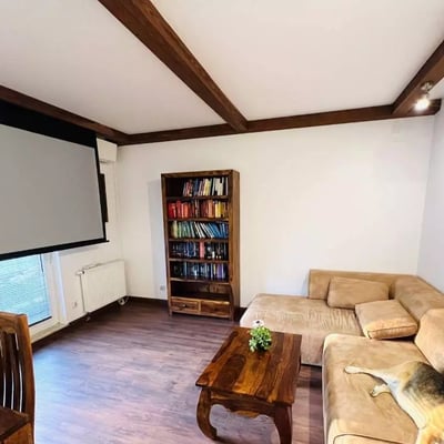 Alquiler a largo plazo apartamento amplio en una zona en desarrollo, Cracovia, Polonia