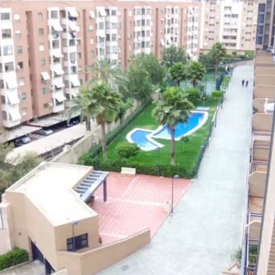Long-term rental, spacious apartment in a gated community, Alicante, Spain