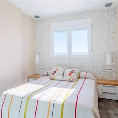 Long-term rental, beachfront apartment with sea view, El Campello, Spain