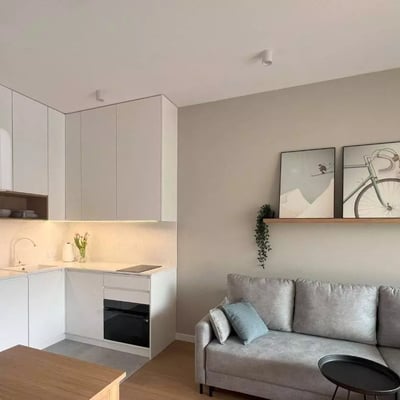 Alquiler a largo plazo: apartamento de 2 habitaciones en Wola, Varsovia, Polonia