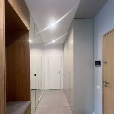 Alquiler a largo plazo: apartamento de 2 habitaciones en Wola, Varsovia, Polonia