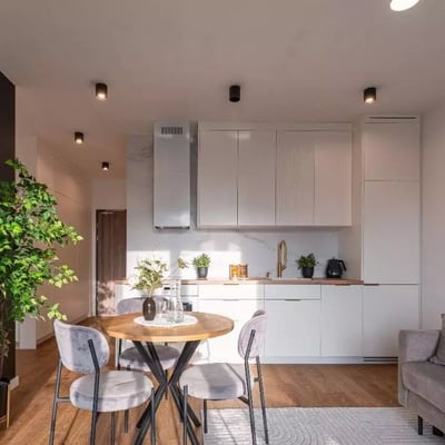 Долгосрочная аренда современной 2-комнатной квартиры в районе Воля, Варшава