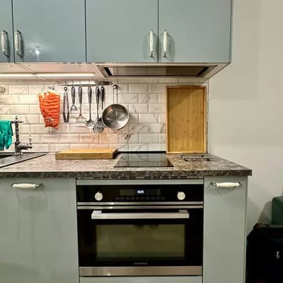 Long-term rental 2-bedroom apartment with balcony and parking in Courbevoie, France