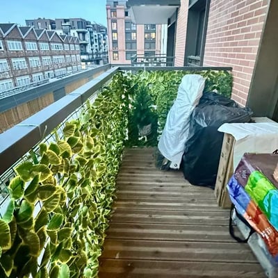 Long-term rental 2-bedroom apartment with balcony and parking in Courbevoie, France