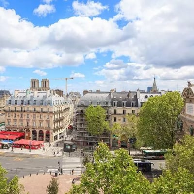 Long-term rental Studio with internet and washing machine in central Paris, France