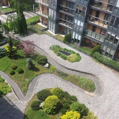 Long-term rental of a spacious three-room apartment with a balcony and parking in Grzegórzki, Kraków