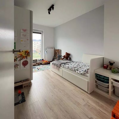 Long-term rental spacious 3-room apartment with storage and parking, Kraków