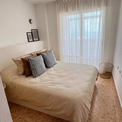 Long-term rental apartment with sea view in Torrevieja (Alicante), 2 bedrooms just 100m from the beach