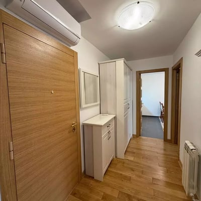 Long-term rental of a three-room apartment in a premium-class residential complex in the center of Belgrade