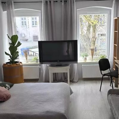 Long-term rental renovated 2-room 46 m² apartment on Kromera St, Wrocław