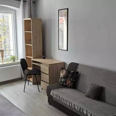 Long-term rental renovated 2-room 46 m² apartment on Kromera St, Wrocław