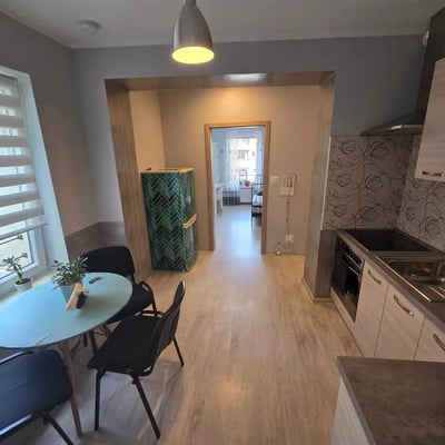 Long-term rental renovated 2-room 46 m² apartment on Kromera St, Wrocław