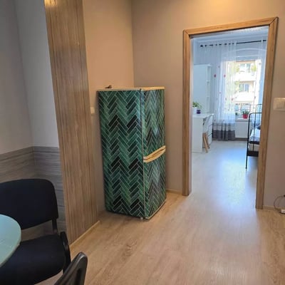 Long-term rental renovated 2-room 46 m² apartment on Kromera St, Wrocław