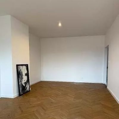 Long-term rental 3-room apartment with parking in Wilanów, st. Ruczaj, Warszawa