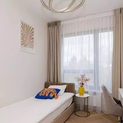 Long-term renta 3-room apartment with balcony and parking in Mokotów, Warsaw